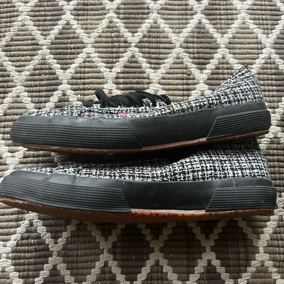 Superga tweed gray and black size 40 tennis shoe. Super cute. Gently used. - Picture 4 of 6